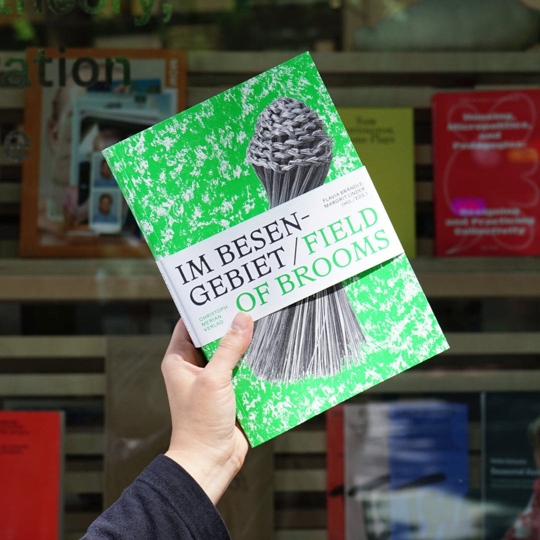 Im Besengebiet / Field of Brooms: Handbesen aus aller Welt / Hand Brooms across Cultures
