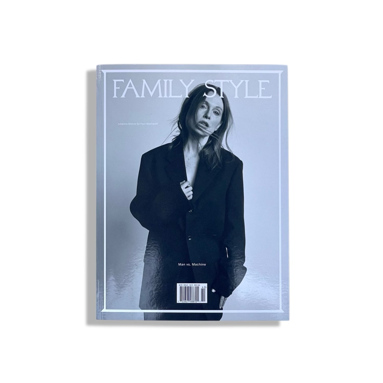 Family Style No. 10 Summer 2026 – Cover: Julianne Moore by Paul Wetherell